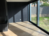 Wandverkleidung im Wohnzimmer