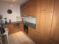 Küche mit Einbauküche